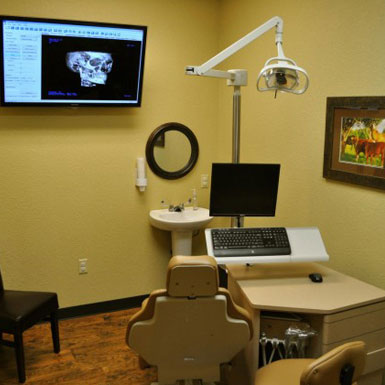 Stewart Family Orthodontics - Interior Exam Room